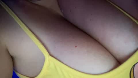 Snapshot of peular chatting on 07.01.26 peular online show from 07.01.26