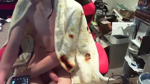 Snapshot of phantm420__ chatting on 01.08.25 phantm420__ online show from 01.08.25