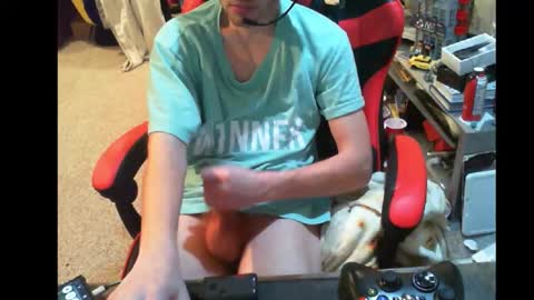 Snapshot of phantm420__ chatting on 10.18.25 phantm420__ online show from 10.18.25