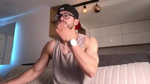 phantom_bigger1 online show from 01.06.26