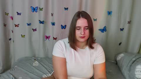 Snapshot of phantommira chatting on 01.22.25 phantommira online show from 01.22.25