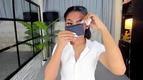 Snapshot of phenomenal_ivy chatting on 05.24.26 phenomenal_ivy online show from 05.24.26