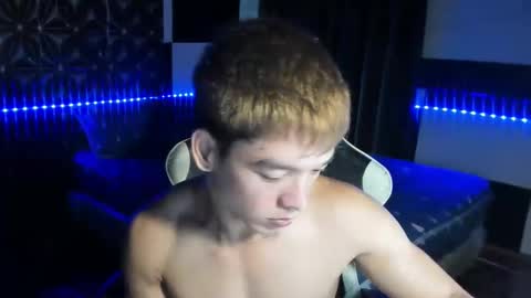 Snapshot of philhotbody chatting on 01.27.25 AJ online show from 01.27.25