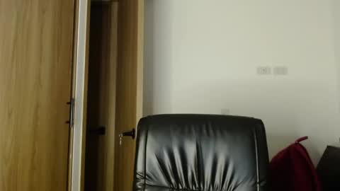 philipdj1 online show from 04.22.26