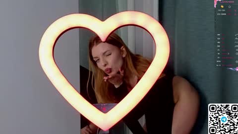 Hello guys Sweet Scarlett here NEXT LIVE  5AM 2 gmt online show from 02.22.25