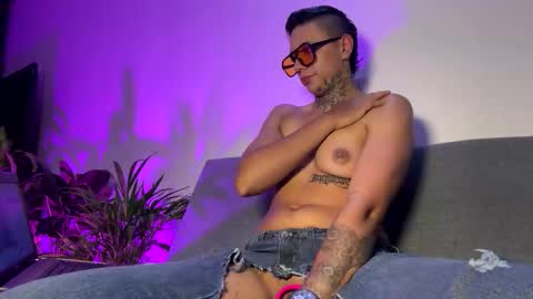 PHILLIP online show from 03.29.26