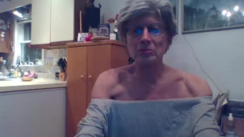 phillipa online show from 03.06.25