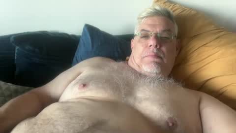 Snapshot of phlpjd chatting on 10.02.25 phlpjd online show from 10.02.25