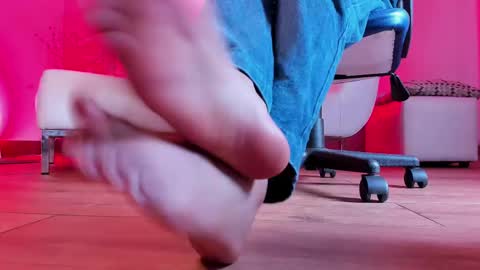    Special Couple Show - WELCOME TO XMAS   5 and 6 December  - 2 at 8 pm COL hour online show from 02.09.25