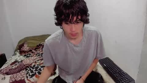 picaszomilos350 online show from 11.10.25