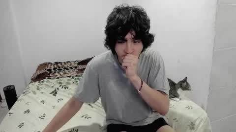 picaszomilos350 online show from 11.16.25