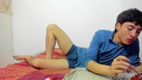 picaszomilos350 online show from 04.08.26