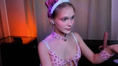Snapshot of pickanicole chatting on 06.11.26 Adeline online show from 06.11.26
