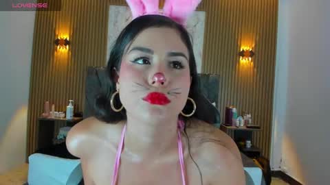 Your virtual goddess Luna  online show from 10.01.25