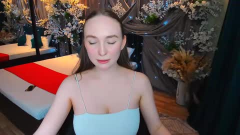 Emelie online show from 02.09.25