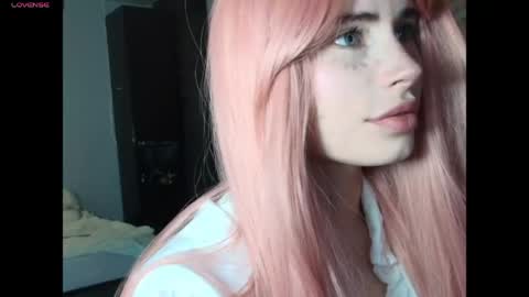 Snapshot of piera_ chatting on 04.16.26 Piera online show from 04.16.26