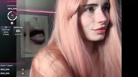 Snapshot of piera_ chatting on 05.01.26 Piera online show from 05.01.26