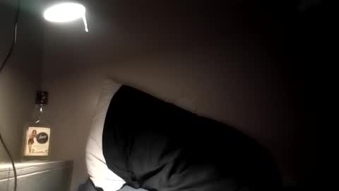 Snapshot of piercedlightskin chatting on 05.12.26 piercedlightskin online show from 05.12.26