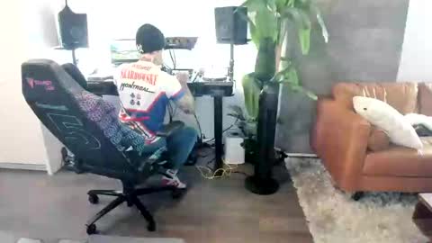 Snapshot of pierrefitch chatting on 03.12.25 Pierre Fitch online show from 03.12.25