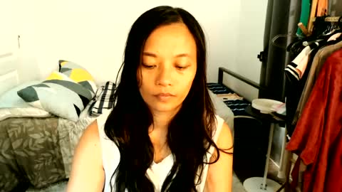 Snapshot of pinay_beauty14 chatting on 06.18.26 pinay beauty14 online show from 06.18.26