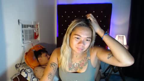 Snapshot of pinay_sweetlenatashaxx chatting on 11.18.25 call me natasha online show from 11.18.25