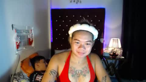 Snapshot of pinay_sweetlenatashaxx chatting on 11.19.25 call me natasha online show from 11.19.25