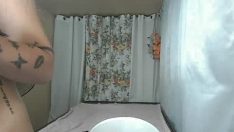 Snapshot of pinayhotty_yumie chatting on 05.01.26 yumie online show from 05.01.26