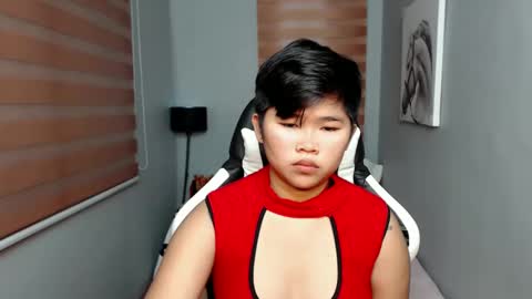 Snapshot of pinayprincesslyn chatting on 01.22.25 Lyn the Lesbian online show from 01.22.25