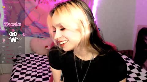 Snapshot of pineapple_dope chatting on 10.30.25 Nancy online show from 10.30.25