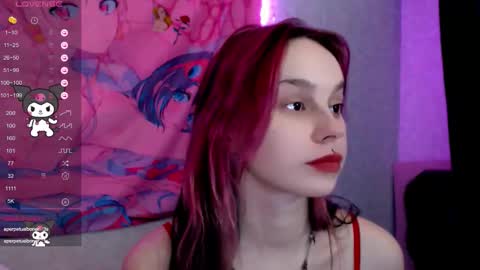 Snapshot of pineapple_dope chatting on 11.20.25 Nancy online show from 11.20.25