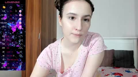 Snapshot of pingviluly chatting on 09.11.25 pingviluly online show from 09.11.25