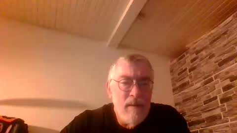 Snapshot of pinholder chatting on 10.31.25 Michael online show from 10.31.25