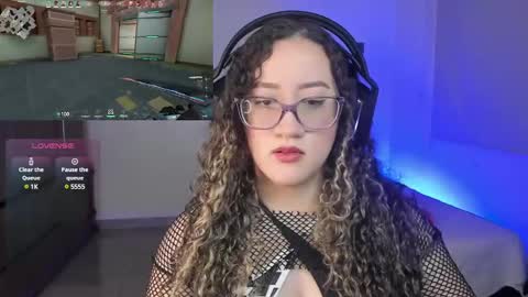 Snapshot of pink_angell chatting on 12.30.24 Emilly Santis online show from 12.30.24