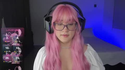 Snapshot of pink_angell chatting on 01.15.25 Emilly Santis online show from 01.15.25