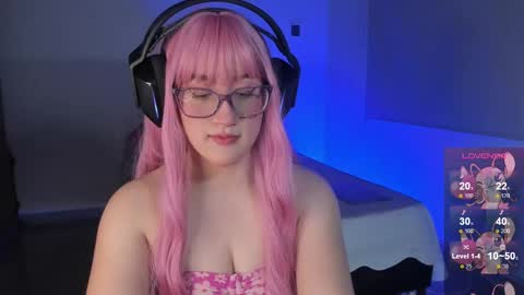 Snapshot of pink_angell chatting on 02.11.25 Emilly Santis online show from 02.11.25