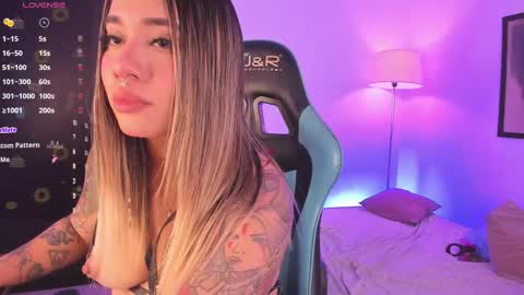 KELLY  online show from 10.11.25