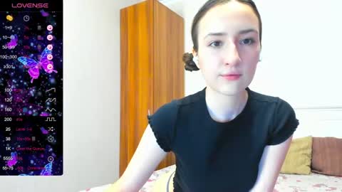 Snapshot of pink_soda33 chatting on 06.21.26 pink_soda33 online show from 06.21.26