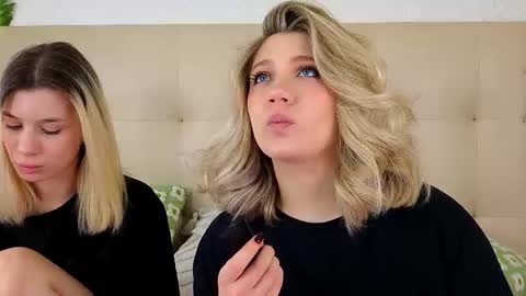 Adele online show from 12.15.25