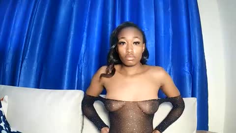 PinkyAura online show from 06.05.26