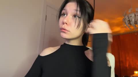 Snapshot of pinkdollylovv chatting on 12.22.24 pinkdollylovv online show from 12.22.24