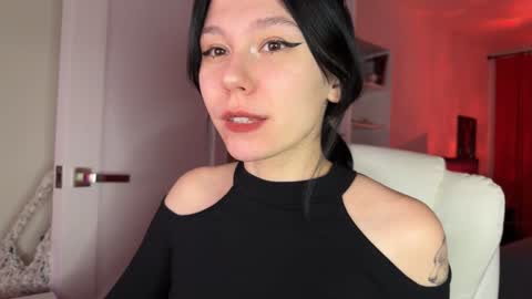 Snapshot of pinkdollylovv chatting on 01.14.25 pinkdollylovv online show from 01.14.25