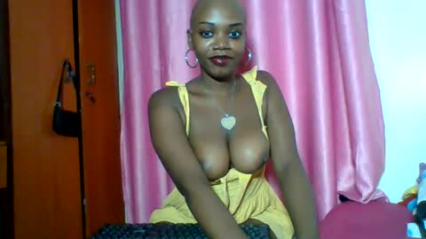 Snapshot of pinkdomina01 chatting on 06.13.26 pinkdomina01 online show from 06.13.26