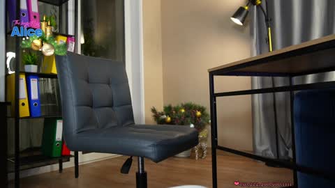 Alice   online show from 01.06.25