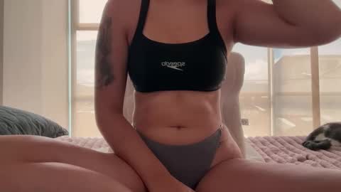 Pinkilola online show from 11.03.25