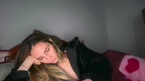 Snapshot of pinkilola chatting on 05.16.26 Pinkilola online show from 05.16.26