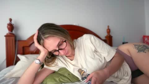 Snapshot of pinkilola chatting on 06.30.26 Pinkilola online show from 06.30.26