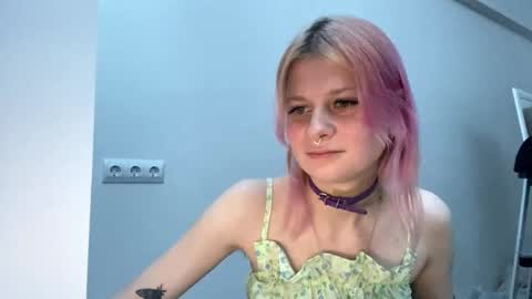 Sara online show from 10.15.25