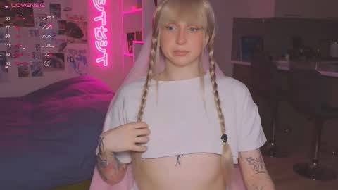 pinkvenom_ online show from 11.30.25