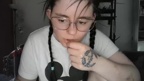 pinkwife97 online show from 09.09.25