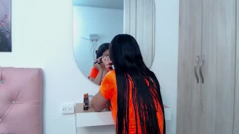 pinky_f00x online show from 12.20.25